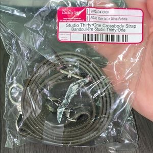 Thirty one crossbody strap olive pebble